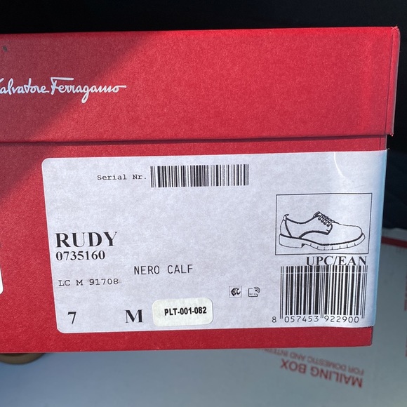 Rudy Plain Toe Derby
SALVATORE FERRAGAMO - Picture 7 of 12